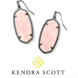 NWOT Kendra Scott Elle Rose Quartz Earrings Gunmetal Tone